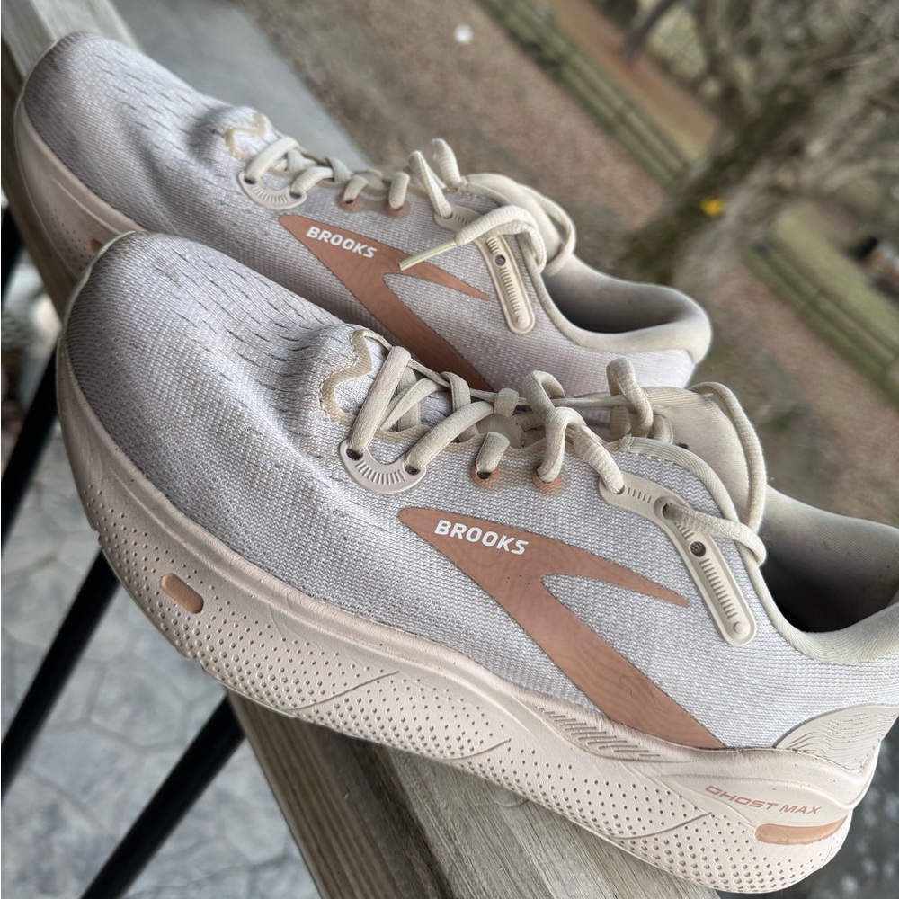 Brooks Ghost Max